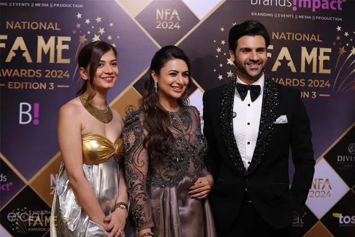 Ankita Singh (L), Dia Mirza (Centre L), Pramod Monga (Centre R), Amol Monga (R) (1)